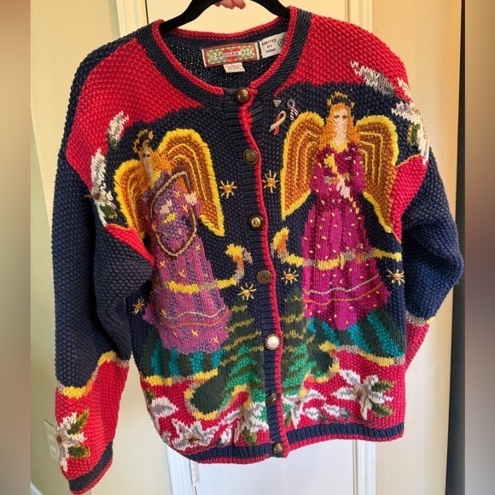 Vintage. ▶️ Cardigan Bay ◀️ Knitted by Hand Angels Christmas Cardigan